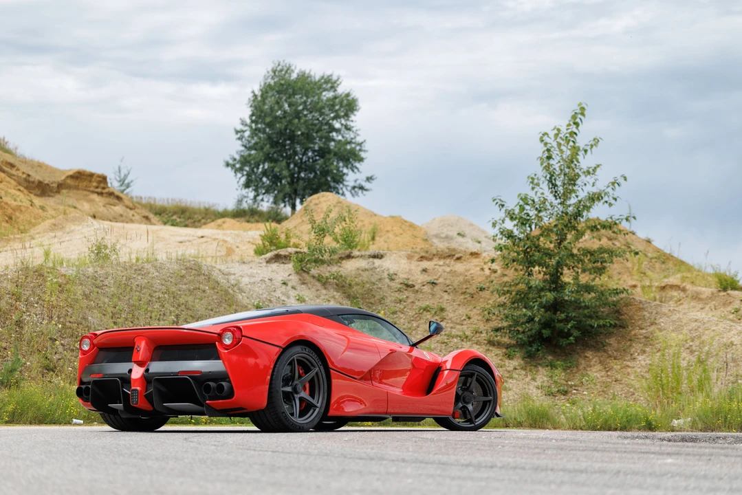 2014 Ferrari LaFerrari - Image 8 of 26