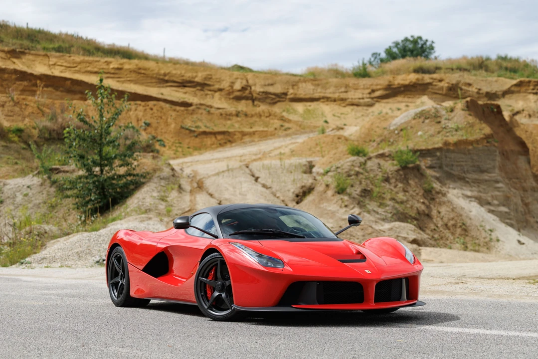2014 Ferrari LaFerrari - Image 25 of 26