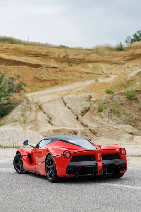 2014 Ferrari LaFerrari - Image 10 of 26