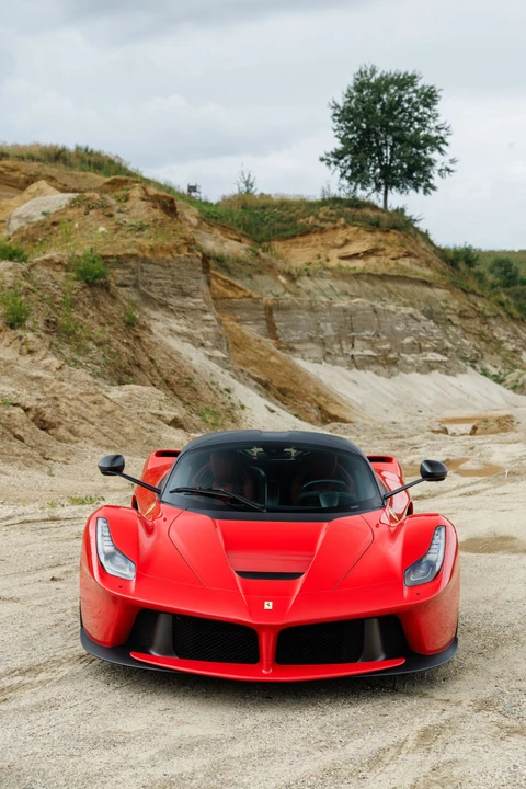 2014 Ferrari LaFerrari - Image 4 of 26