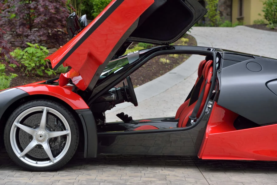 2014 Ferrari LaFerrari - Image 4 of 31