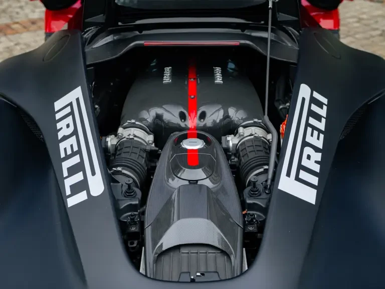 2014 Ferrari LaFerrari - Image 4 of 31