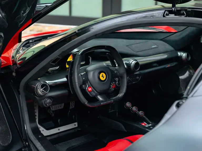 2014 Ferrari LaFerrari - Image 13 of 31