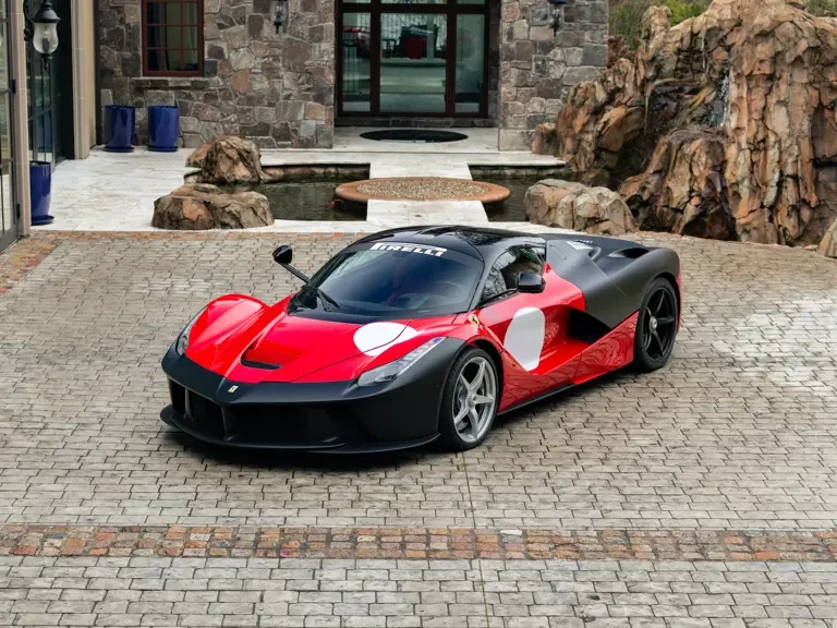 2014 Ferrari LaFerrari - Image 2 of 31