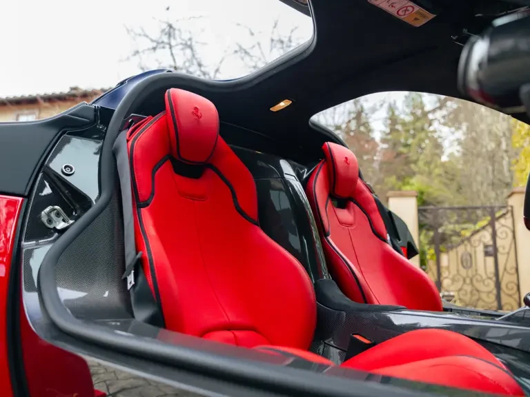 2014 Ferrari LaFerrari - Image 24 of 31