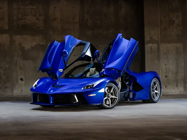 2014 Ferrari LaFerrari - Image 15 of 31