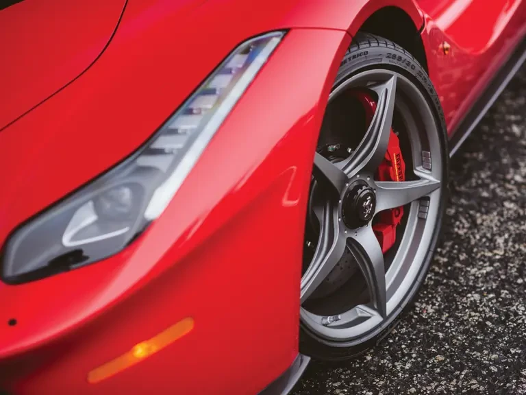 2014 Ferrari LaFerrari - Image 19 of 31