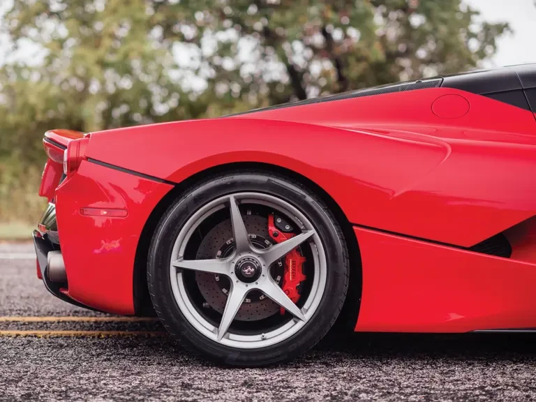2014 Ferrari LaFerrari - Image 25 of 31