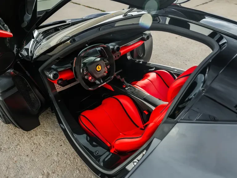 2014 Ferrari LaFerrari - Image 5 of 31