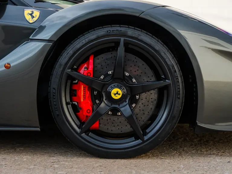 2014 Ferrari LaFerrari - Image 17 of 31