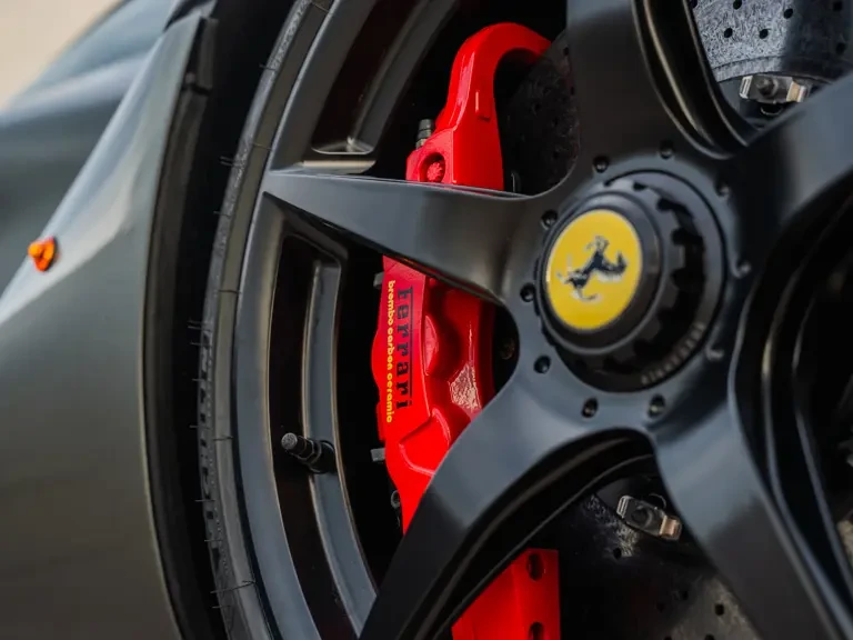 2014 Ferrari LaFerrari - Image 19 of 31