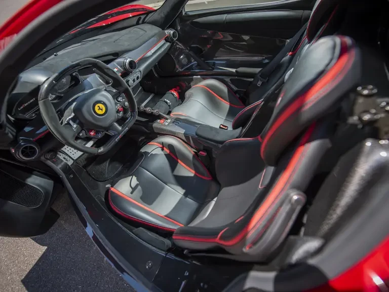 2014 Ferrari LaFerrari - Image 5 of 31