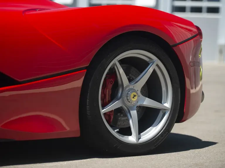 2014 Ferrari LaFerrari - Image 24 of 31