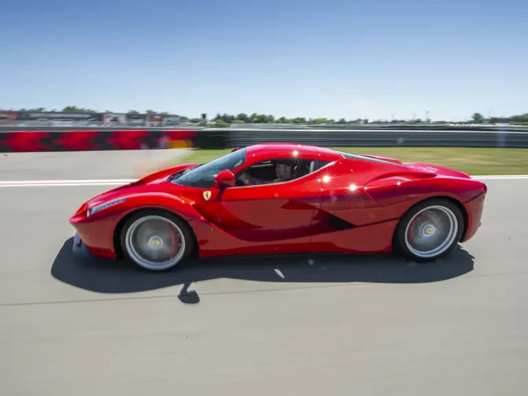 2014 Ferrari LaFerrari - Image 11 of 31