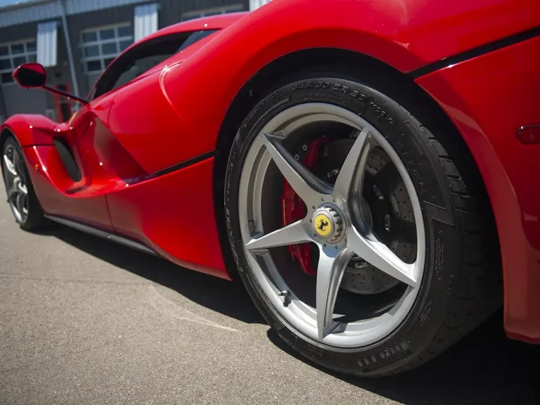 2014 Ferrari LaFerrari - Image 13 of 31