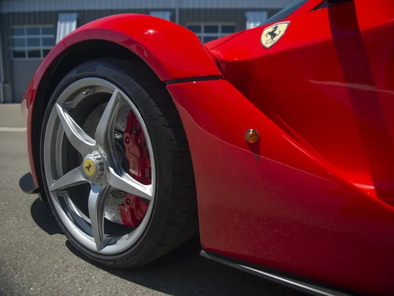 2014 Ferrari LaFerrari - Image 18 of 31