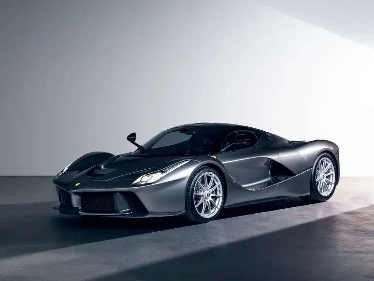 2014 Ferrari LaFerrari - Image 2 of 31