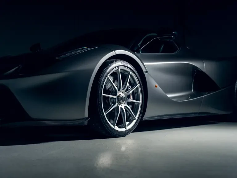 2014 Ferrari LaFerrari - Image 22 of 31