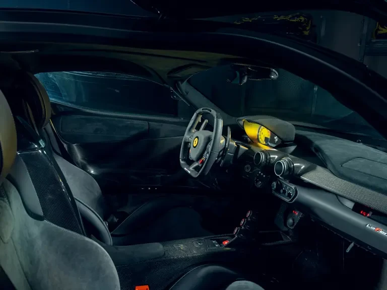 2014 Ferrari LaFerrari - Image 11 of 31