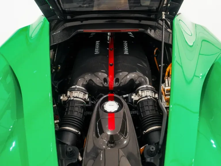 2014 Ferrari LaFerrari - Image 4 of 31