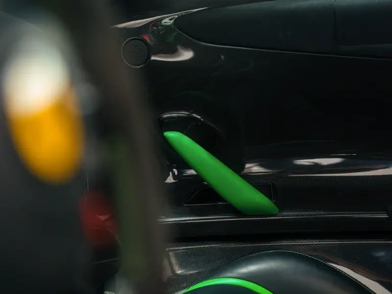 2014 Ferrari LaFerrari - Image 31 of 31