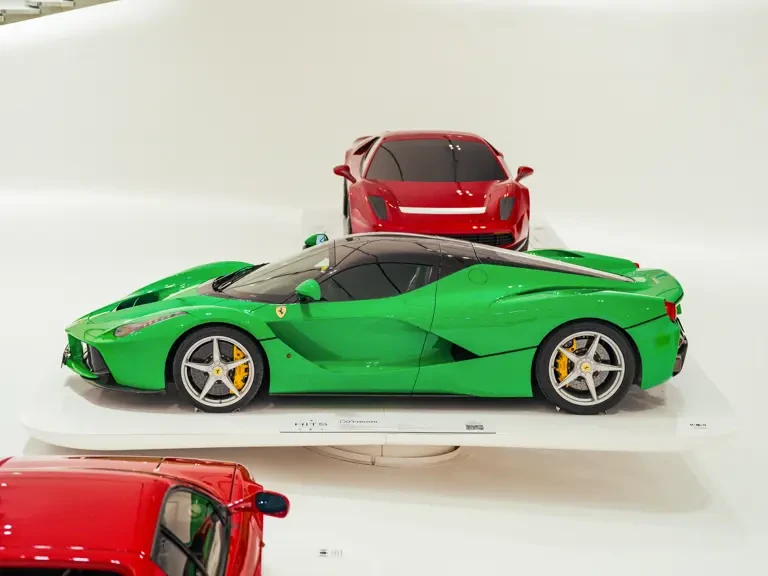 2014 Ferrari LaFerrari - Image 8 of 31