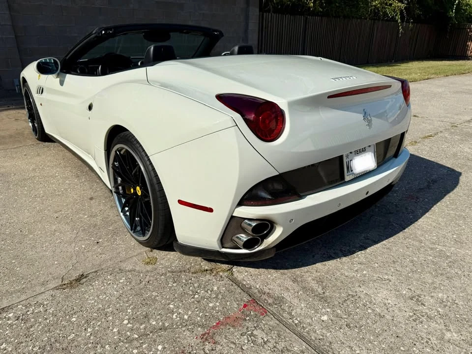 2014 Ferrari California - Image 12 of 19