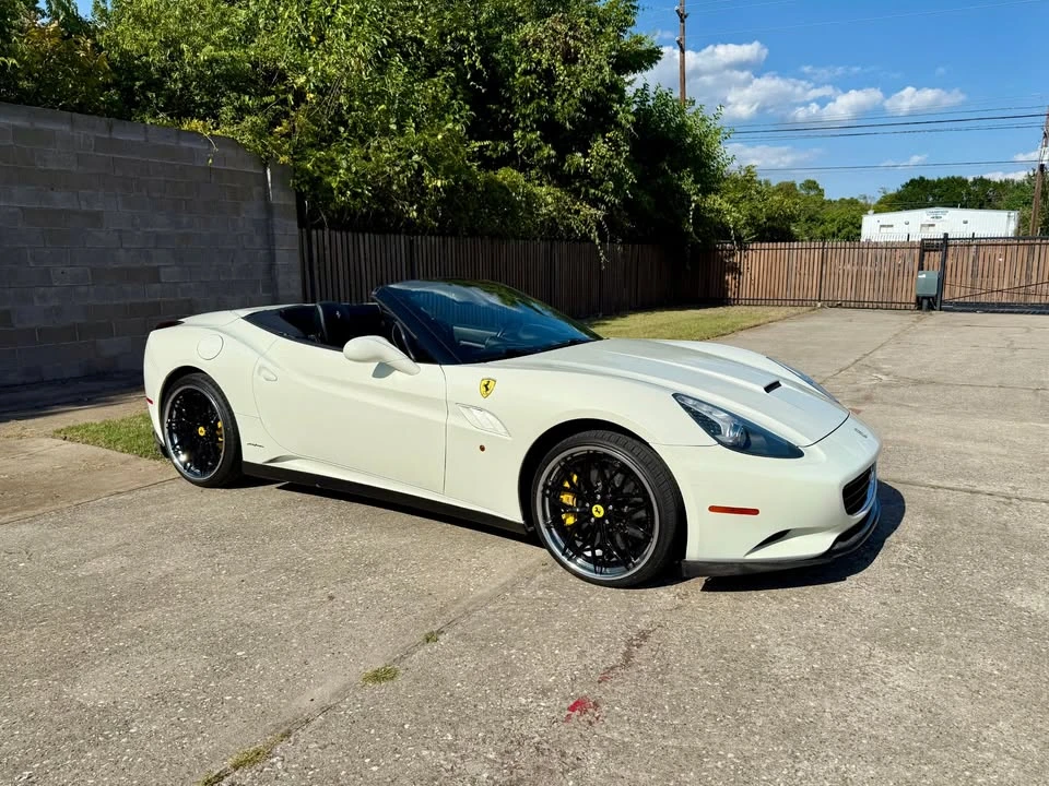 2014 Ferrari California - Image 4 of 19