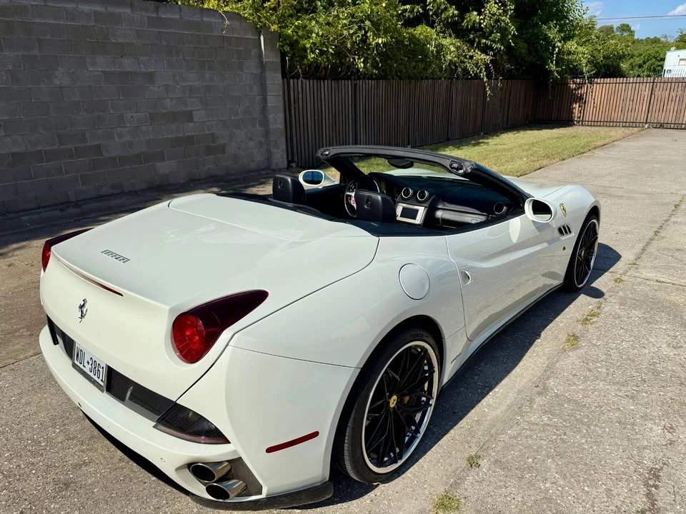 2014 Ferrari California - Image 9 of 19