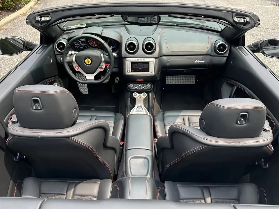 2014 Ferrari California - Image 9 of 15