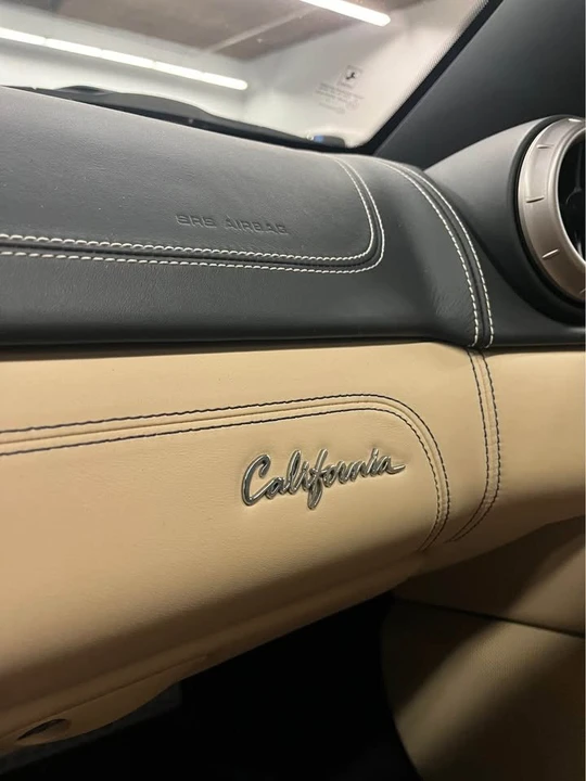 2014 Ferrari California T - Image 18 of 19