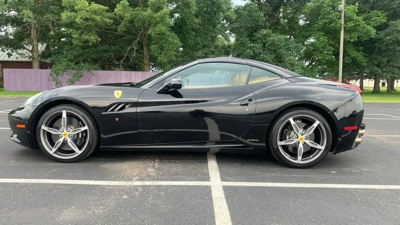 2014 Ferrari California - Image 6 of 12