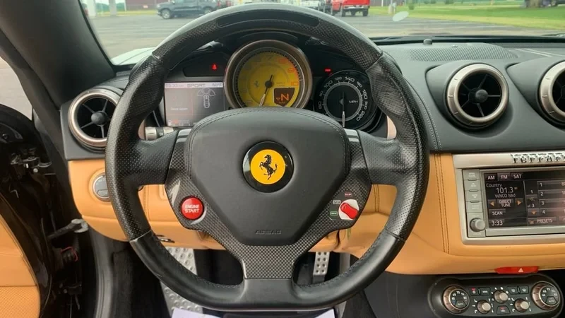 2014 Ferrari California - Image 11 of 12