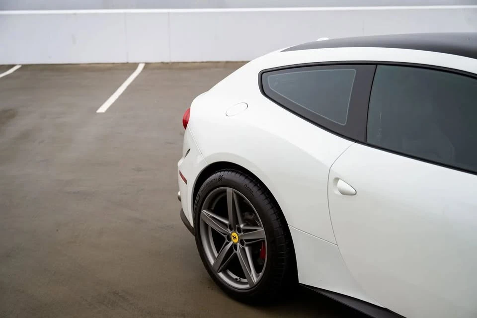 2014 Ferrari FF - Image 4 of 20
