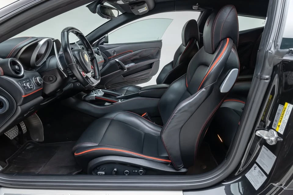 2014 Ferrari FF - Image 11 of 14