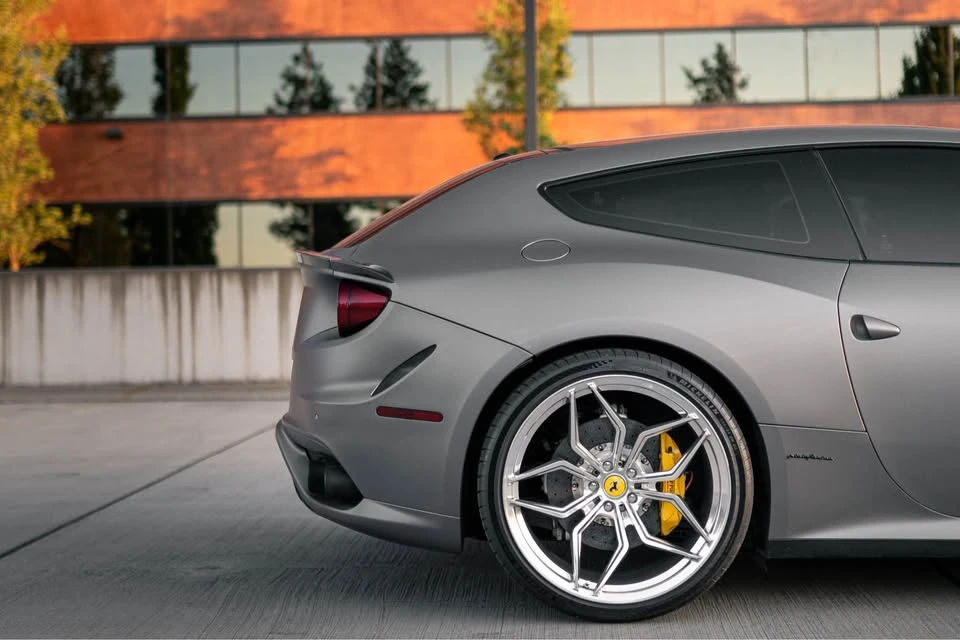 2014 Ferrari FF - Image 3 of 7