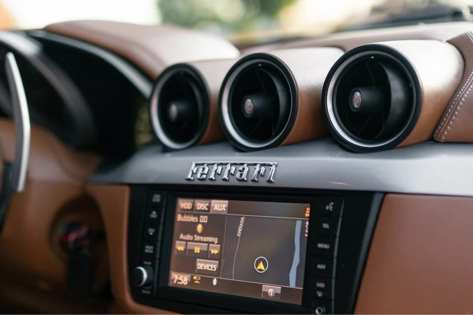 2014 Ferrari FF - Image 6 of 7
