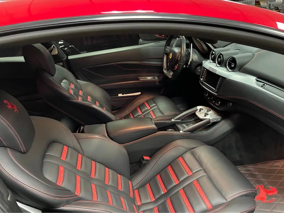 2014 Ferrari FF - Image 4 of 5