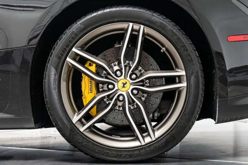 2014 Ferrari FF - Image 7 of 14