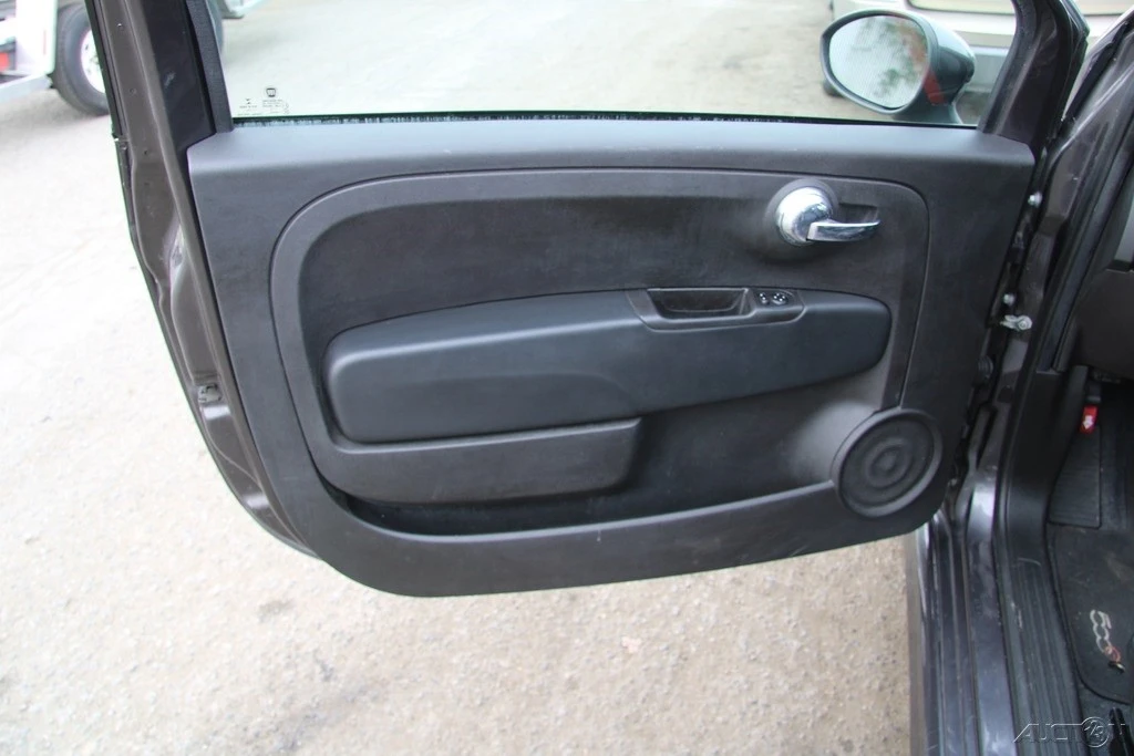 2014 Fiat 500 - Image 10 of 21
