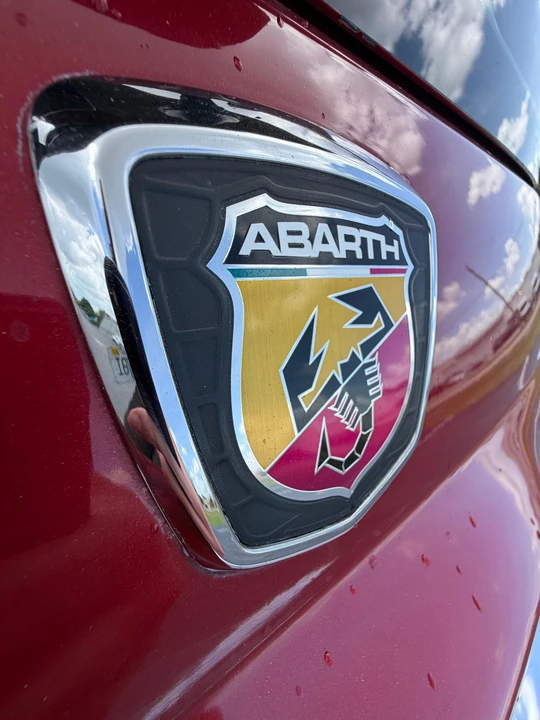 2014 Fiat Abarth 500 - Image 17 of 31