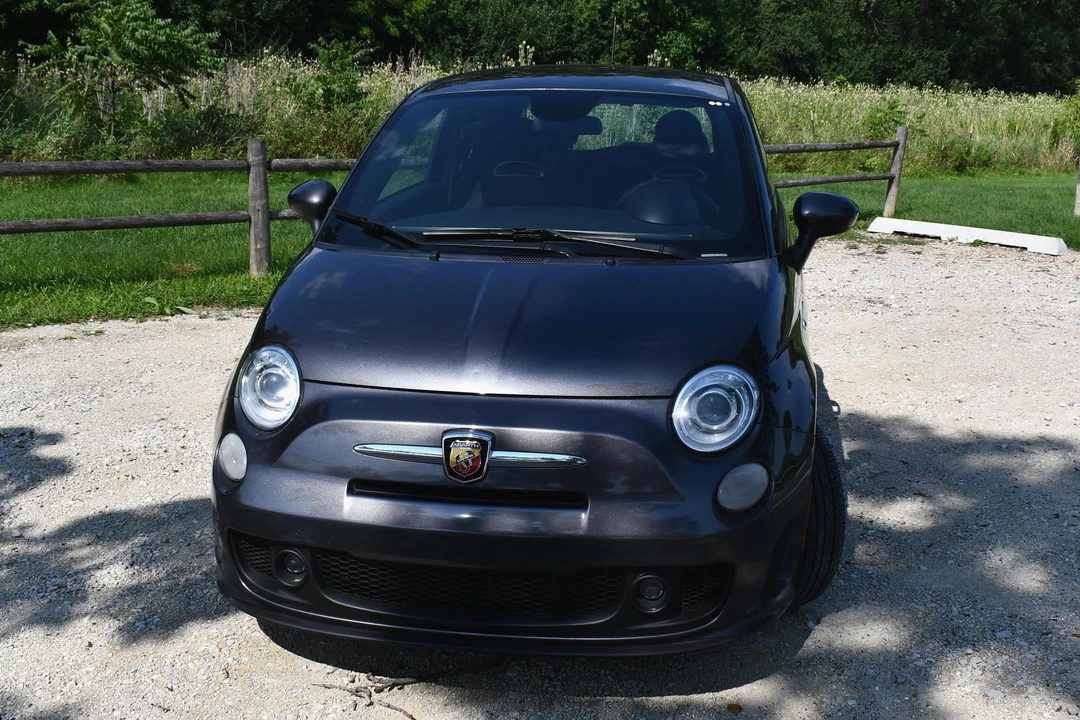 2014 Fiat Abarth 500 - Image 2 of 31