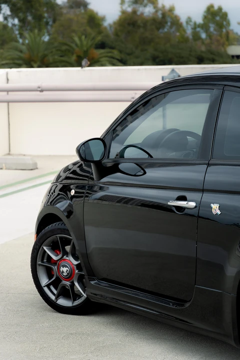 2014 Fiat Abarth 500 - Image 23 of 31