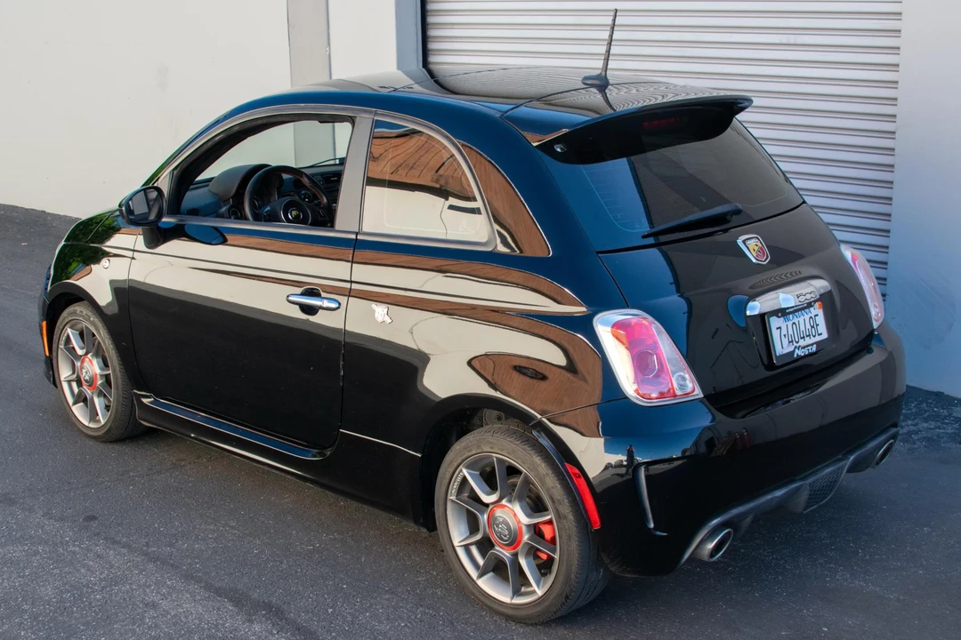2014 Fiat Abarth 500 - Image 3 of 31