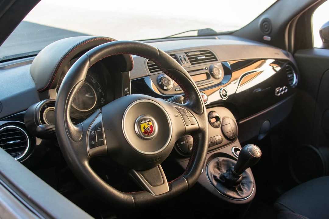 2014 Fiat Abarth 500 - Image 20 of 31