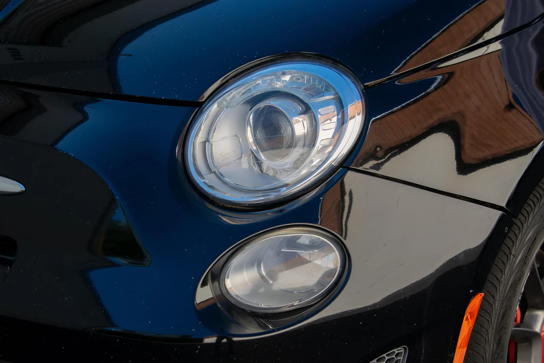 2014 Fiat Abarth 500 - Image 9 of 31
