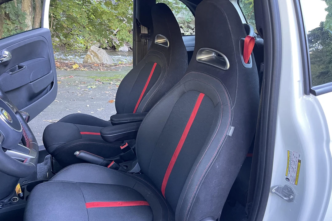 2014 Fiat Abarth 500 - Image 27 of 31