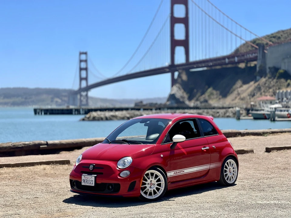 2014 Fiat Abarth 500 - Image 3 of 31