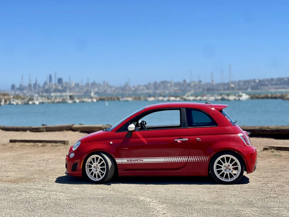 2014 Fiat Abarth 500 - Image 4 of 31