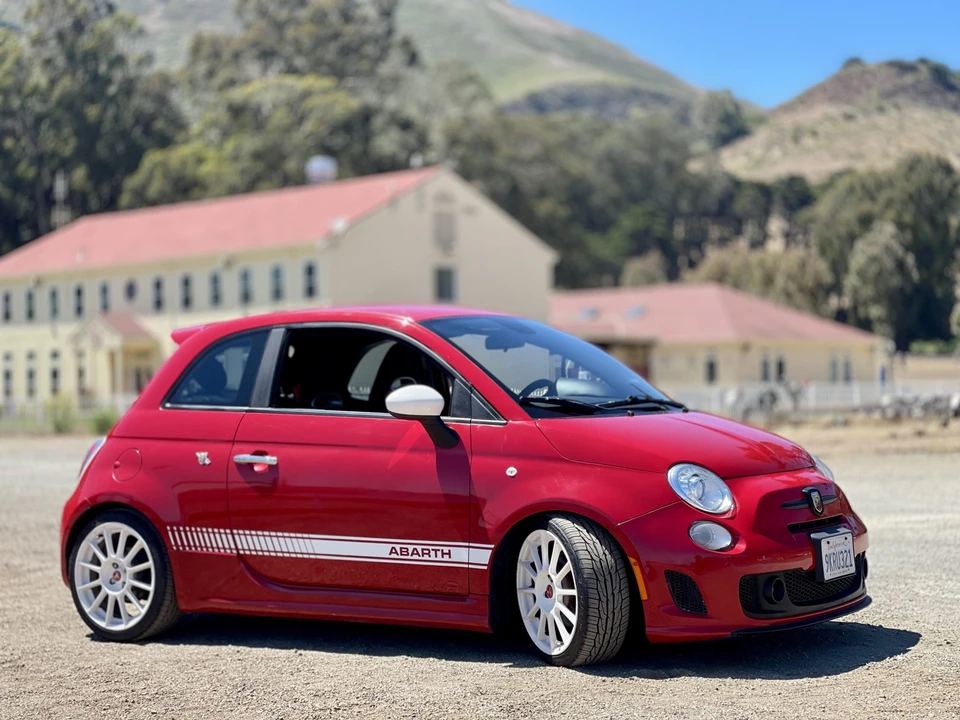 2014 Fiat Abarth 500 - Image 11 of 31